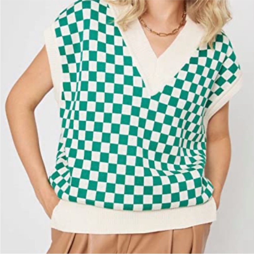 Green Checkered Sweater Vest Size Small